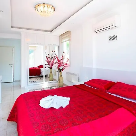 Unique C - 4 Bedroom Private In Quiet Area Of Ovacik فيلة فتحية