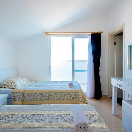 Unique C - 4 Bedroom Private In Quiet Area Of Ovacik فيلة
