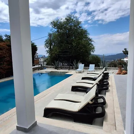Unique C - 4 Bedroom Private In Quiet Area Of Ovacik * فتحية